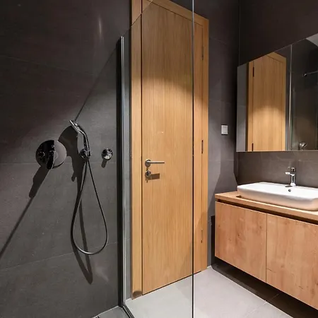 Aparthotel Wellness Nomad *
